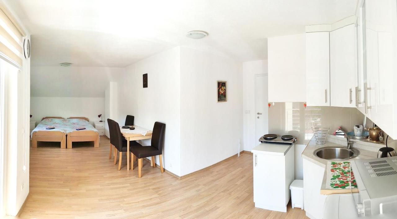 Apartman Sunce 亚伊采 外观 照片