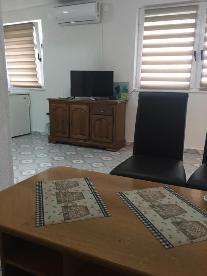 Apartman Sunce 亚伊采 外观 照片